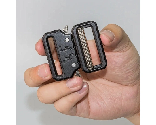 metal buckle